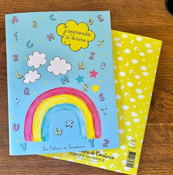 Cahier d'apprentissage arc en ciel