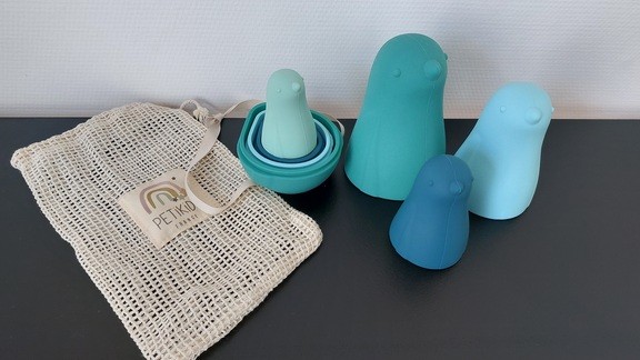 Les oiseaux gigognes bleu silicone