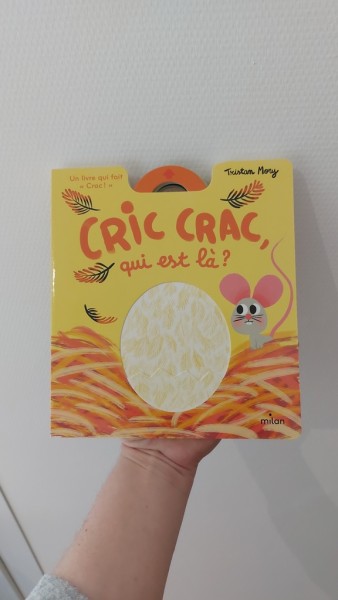 Livre d'éveil - Cric crac. qui est-là?